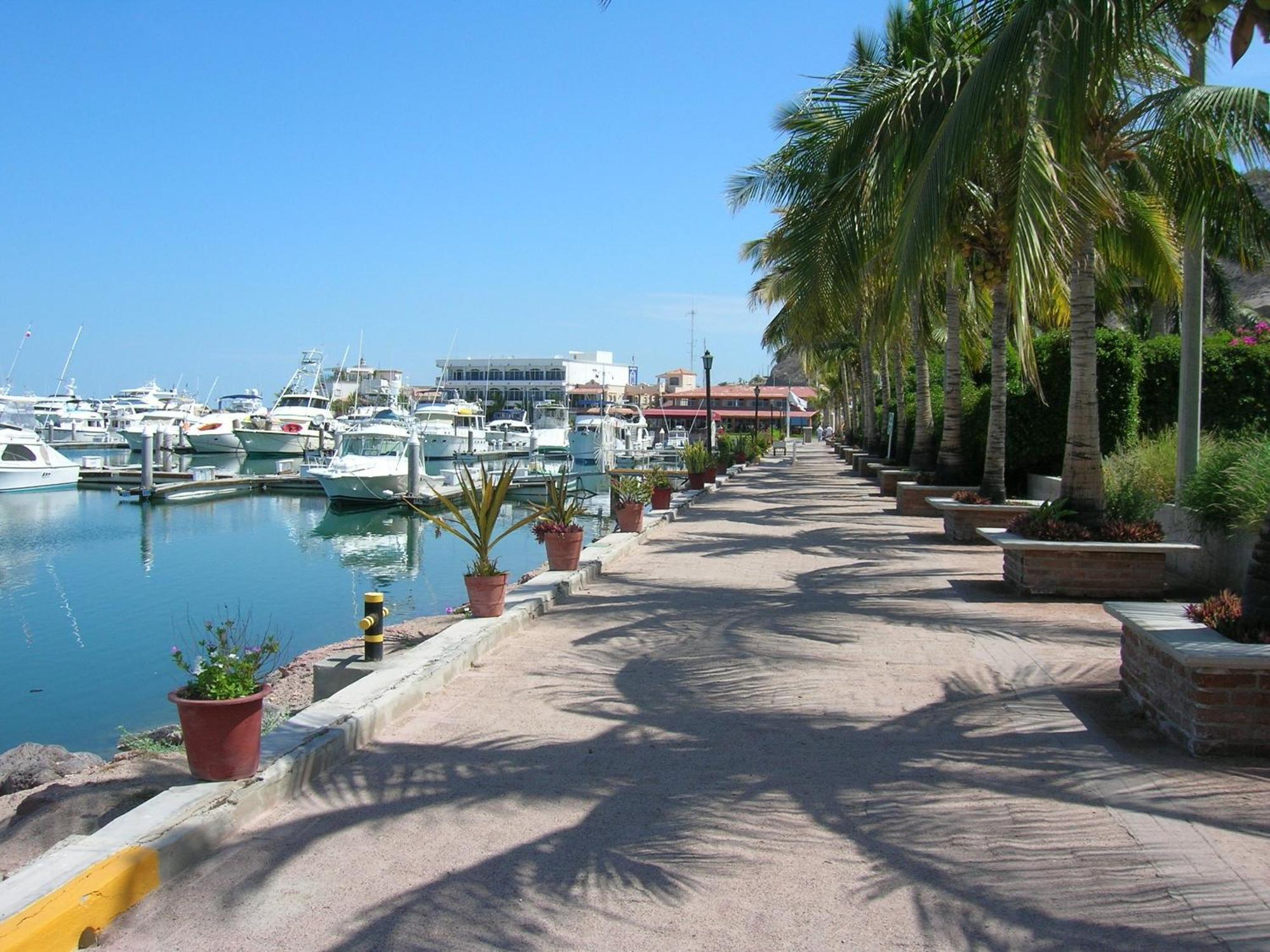 The Westmarine Waterfront Hotel La Paz Exteriör bild